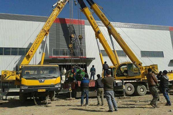 北京專業(yè)約克特靈空調(diào)機組吊裝搬運公司